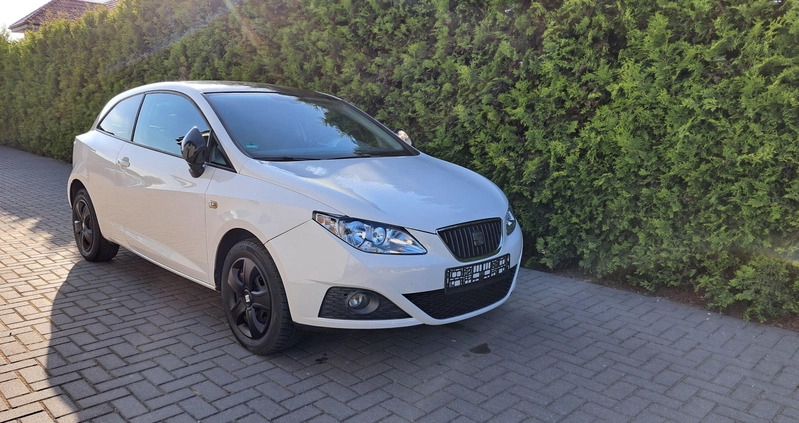 Seat Ibiza cena 17900 przebieg: 141663, rok produkcji 2011 z Witkowo małe 379